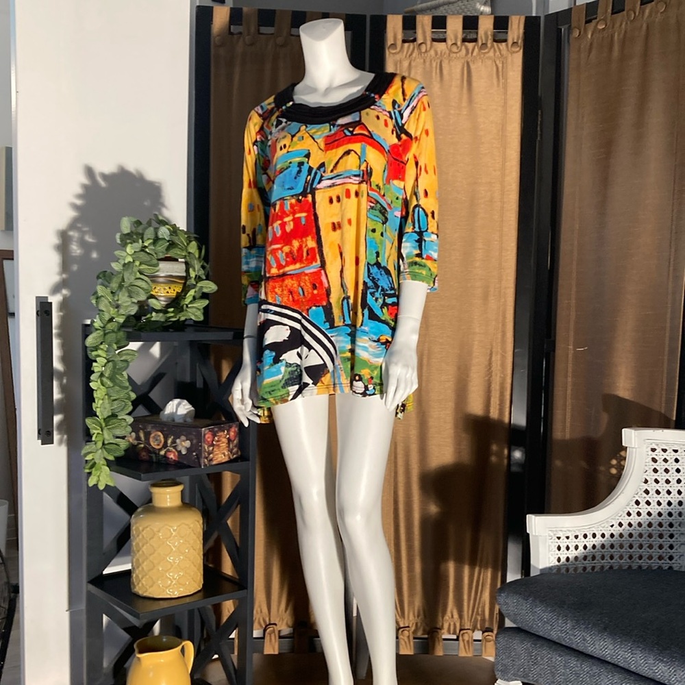 Colorful Abstract Tunic Top - Picture 2 of 5